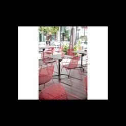 Chaise en Acier avec Assise Résine Rouge Bossa Nova Ramatuelle 73’ Grosfillex