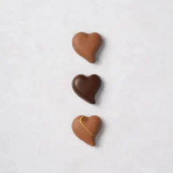 Coffret 8 Cœurs Fourrés Chocolat Noir et Lait 75 g Valrhona