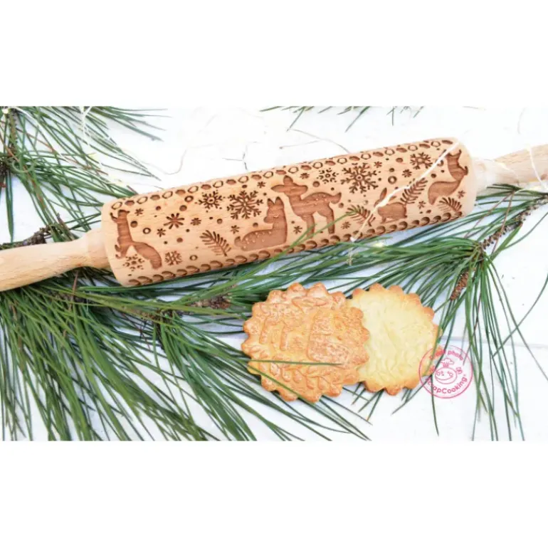 FIN DE SERIE Rouleau à Pâtisserie Motif Noël Forêt Enchantée 39 cm Scrapcooking