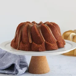 Moule à Gâteau Bundt Pirouette Gold Nordic Ware