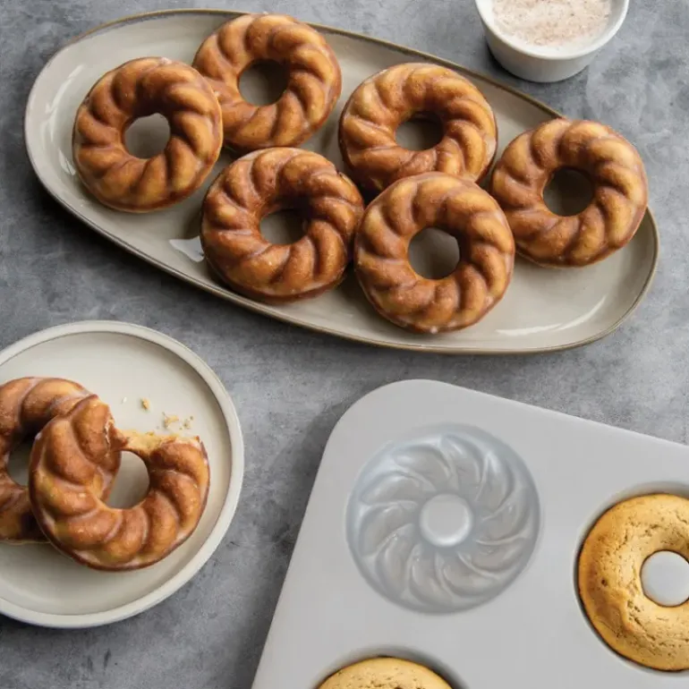 Moule à Gâteaux Donuts Torsadés (x6) Pro Cast Nordic Ware
