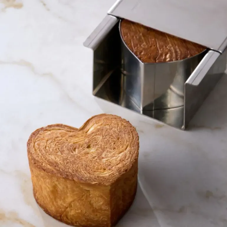 Moule Inox Croissant Géométrique Cœur 8 x 7 cm x H 5 cm Pavoni