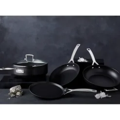 Poêle 24 cm Anti-Adhérente Les Forgées Le Creuset