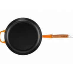 Poêle en Fonte 28 cm Volcanique avec Manche en Bois Le Creuset Signature