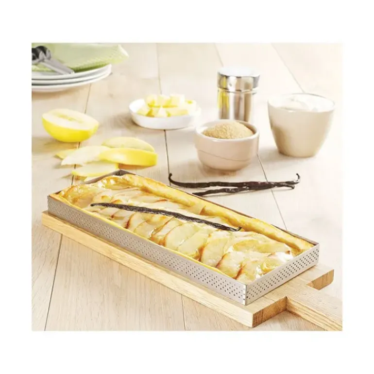 Rectangle perforé 28 x 11 cm de L'école Valrhona par De Buyer