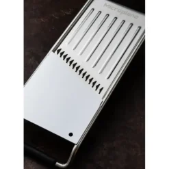 Râpe à Julienne Gourmet Noir Microplane