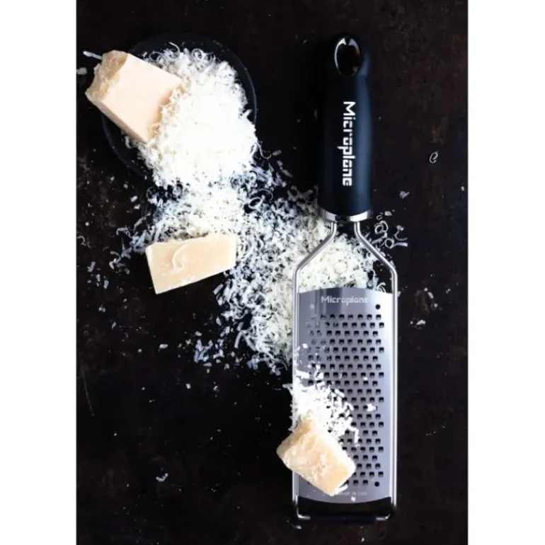 Râpe Gros Grains Gourmet Noir Microplane